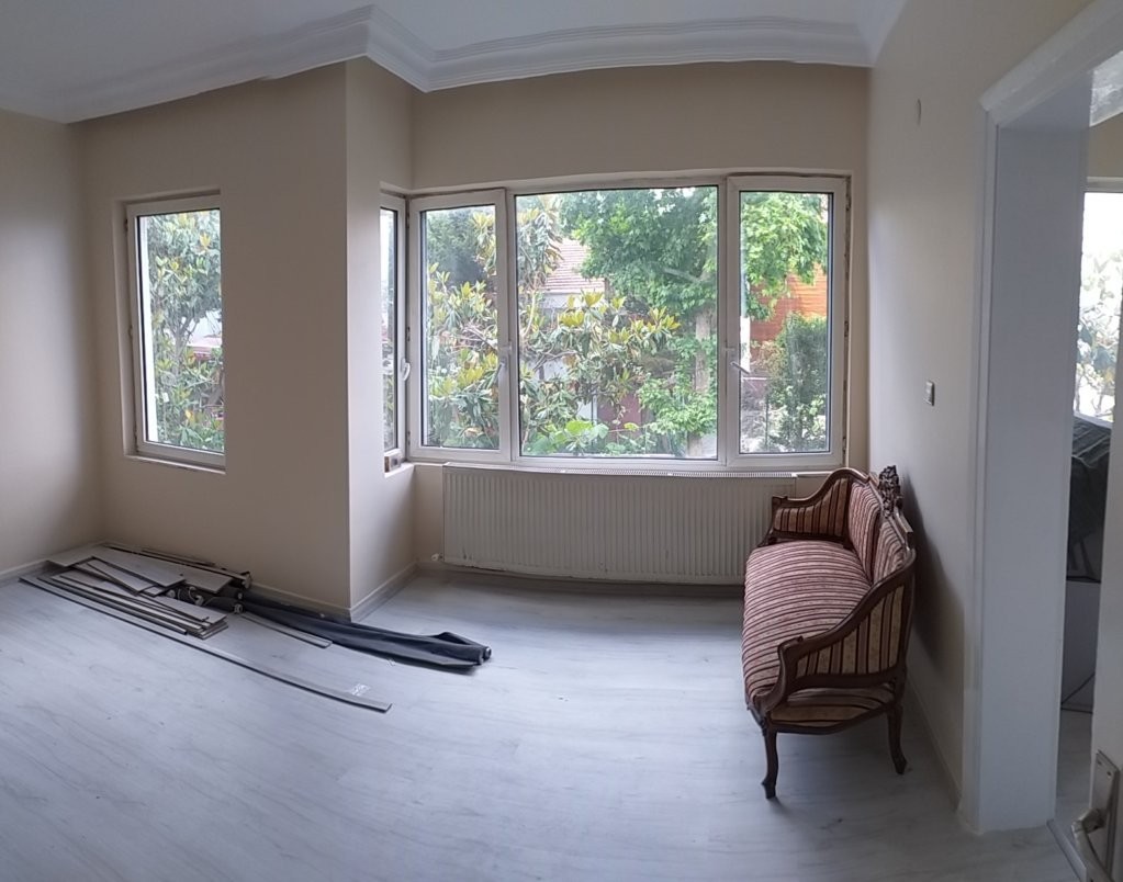 İstanbul - Boğaziçi - Paşabahçe, Sahilde Ev
                      ve Dükkan Satılık