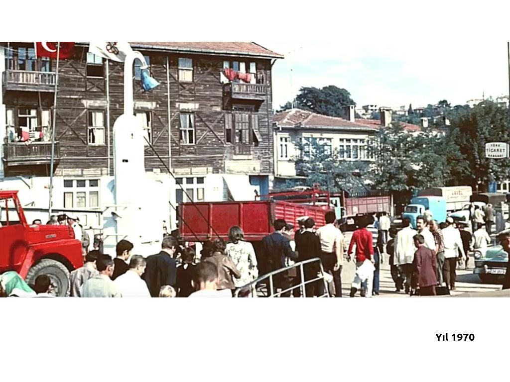 İstanbul - Boğaziçi - Paşabahçe, Sahilde Ev
                      ve Dükkan Satılık